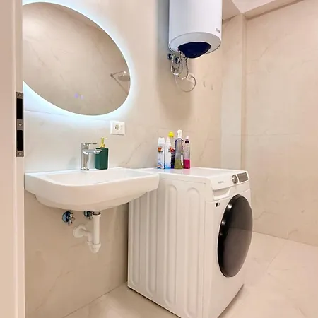 Διαμέρισμα Cozy Ali Demi