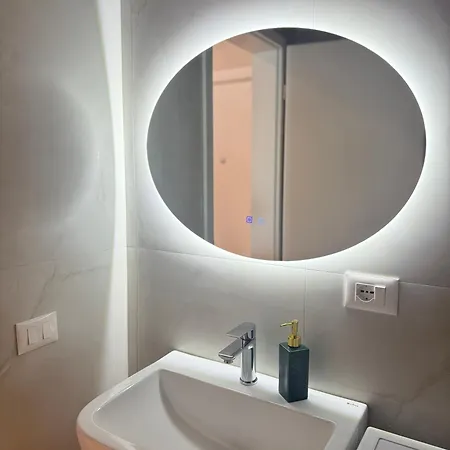 Cozy Ali Demi شقة تيرانا